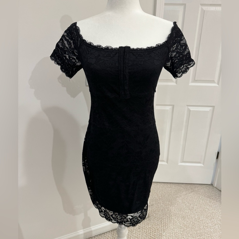 Guess LBD lace dress